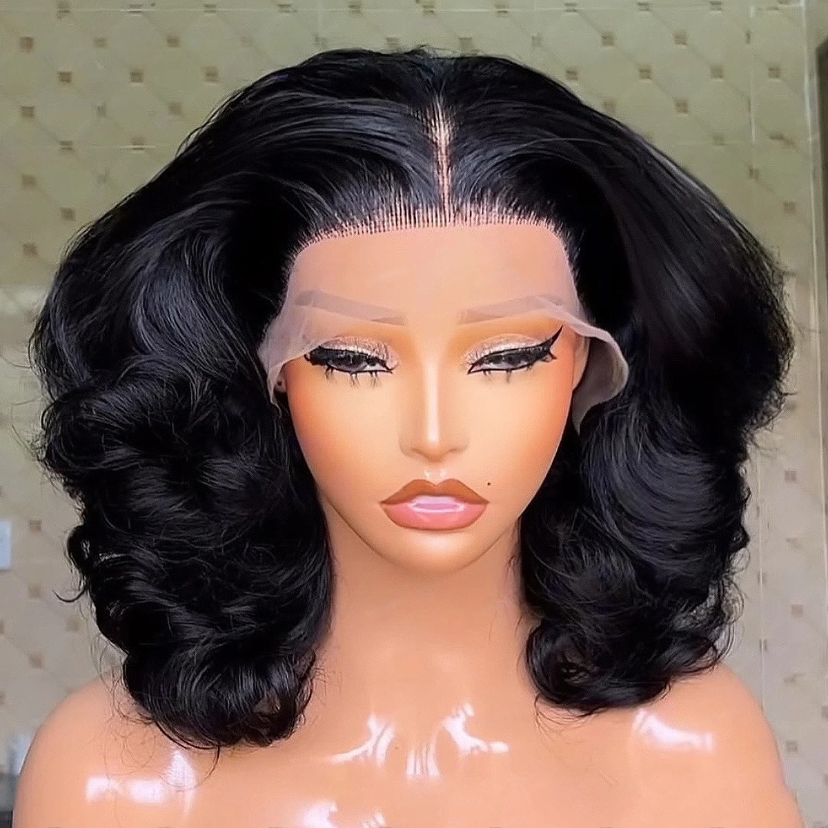 Black Wig Short Bob Body Wavy  - Pre Parted 13X4 Lace Front Bob Wig recension och pris