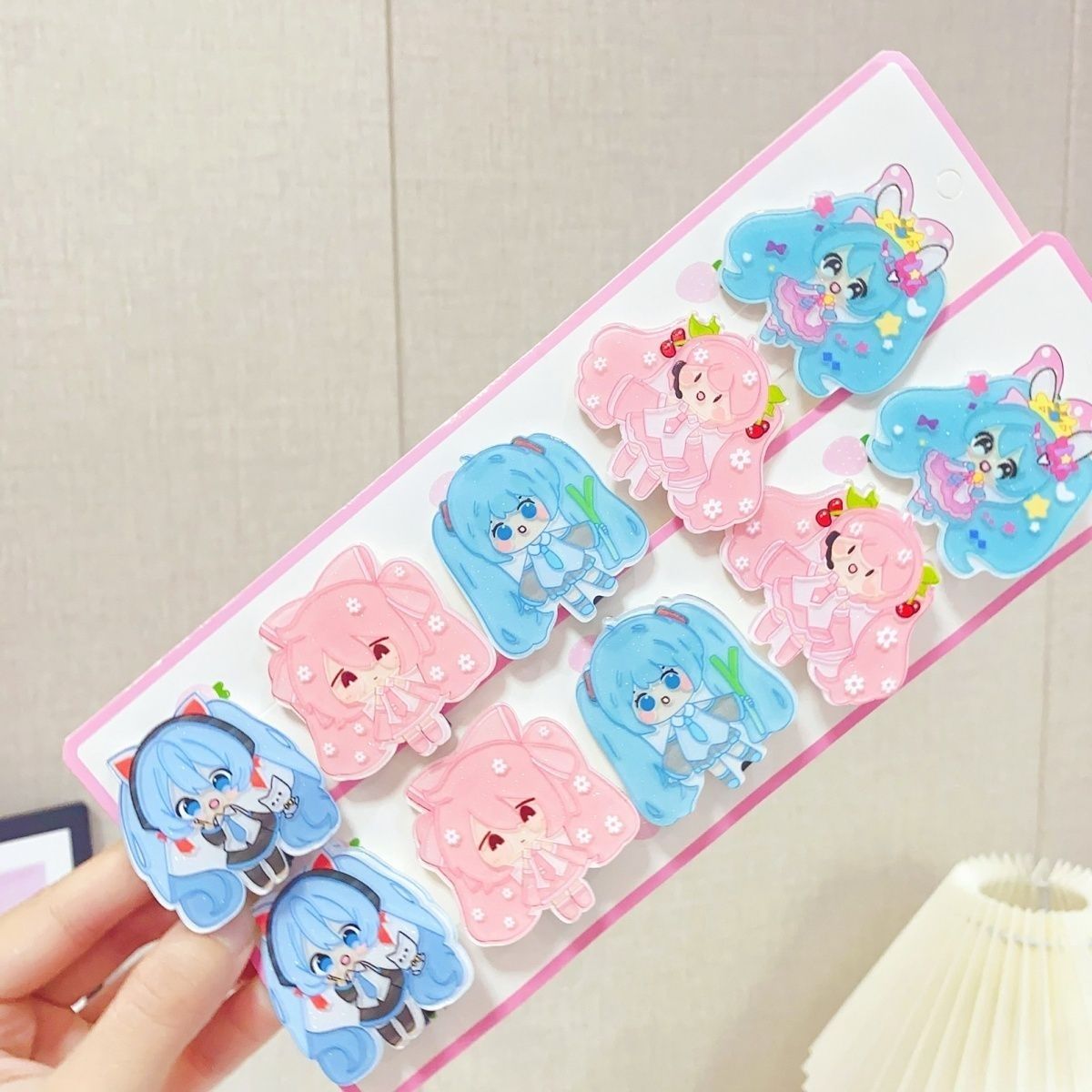 Hatsune Miku cartoon hair clip - Hair Bundles recension och pris